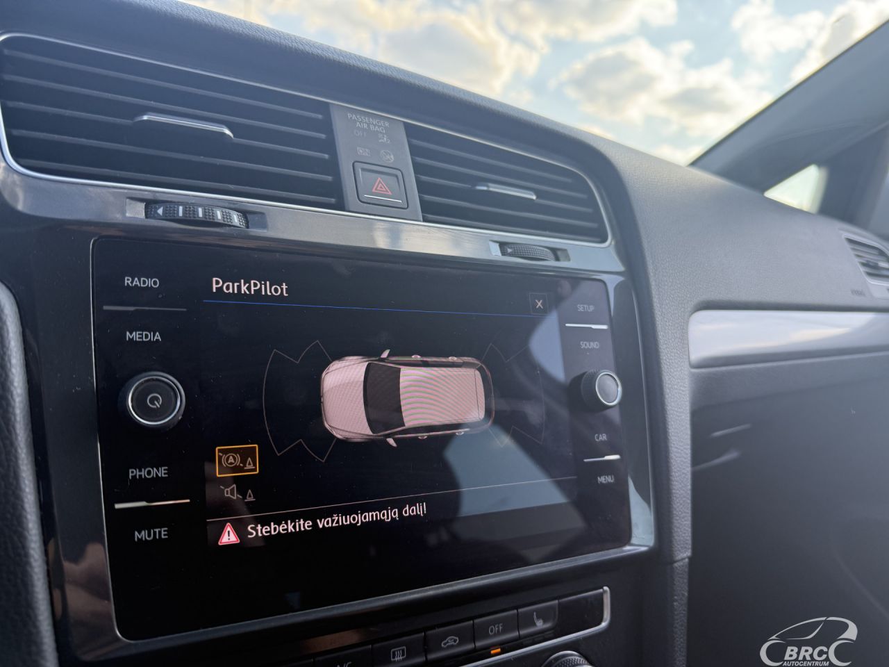 Volkswagen Golf | 12