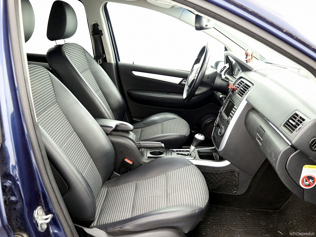 Mercedes-Benz B200 | 5