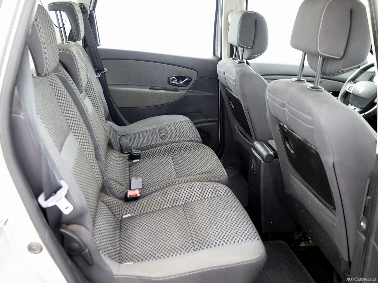 Renault Scenic | 6