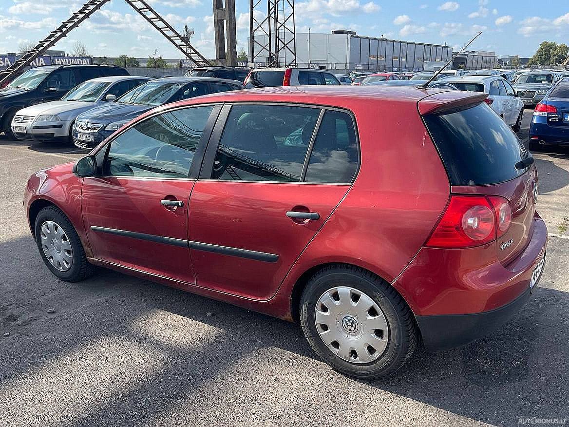 Volkswagen Golf | 3