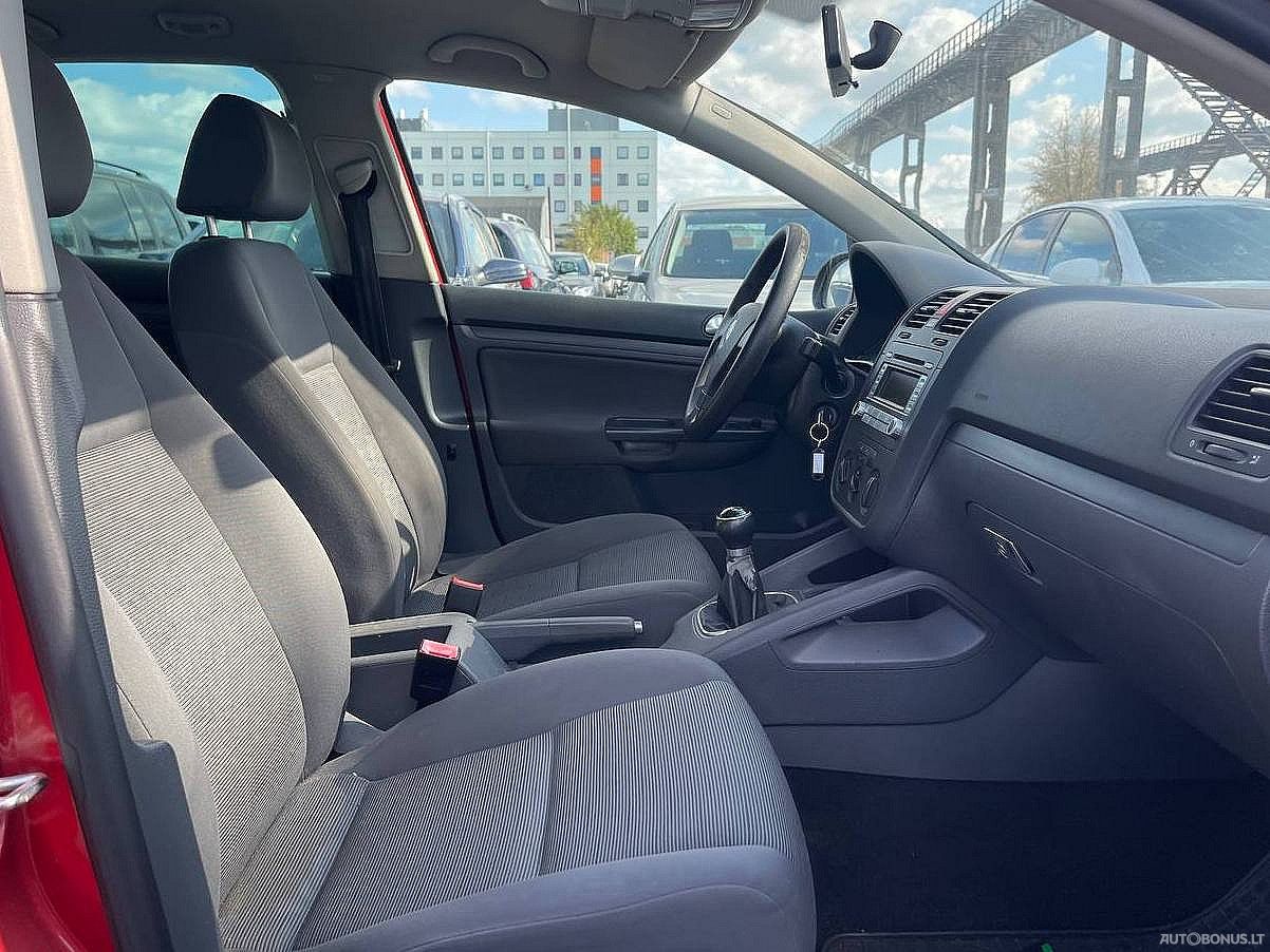 Volkswagen Golf | 5