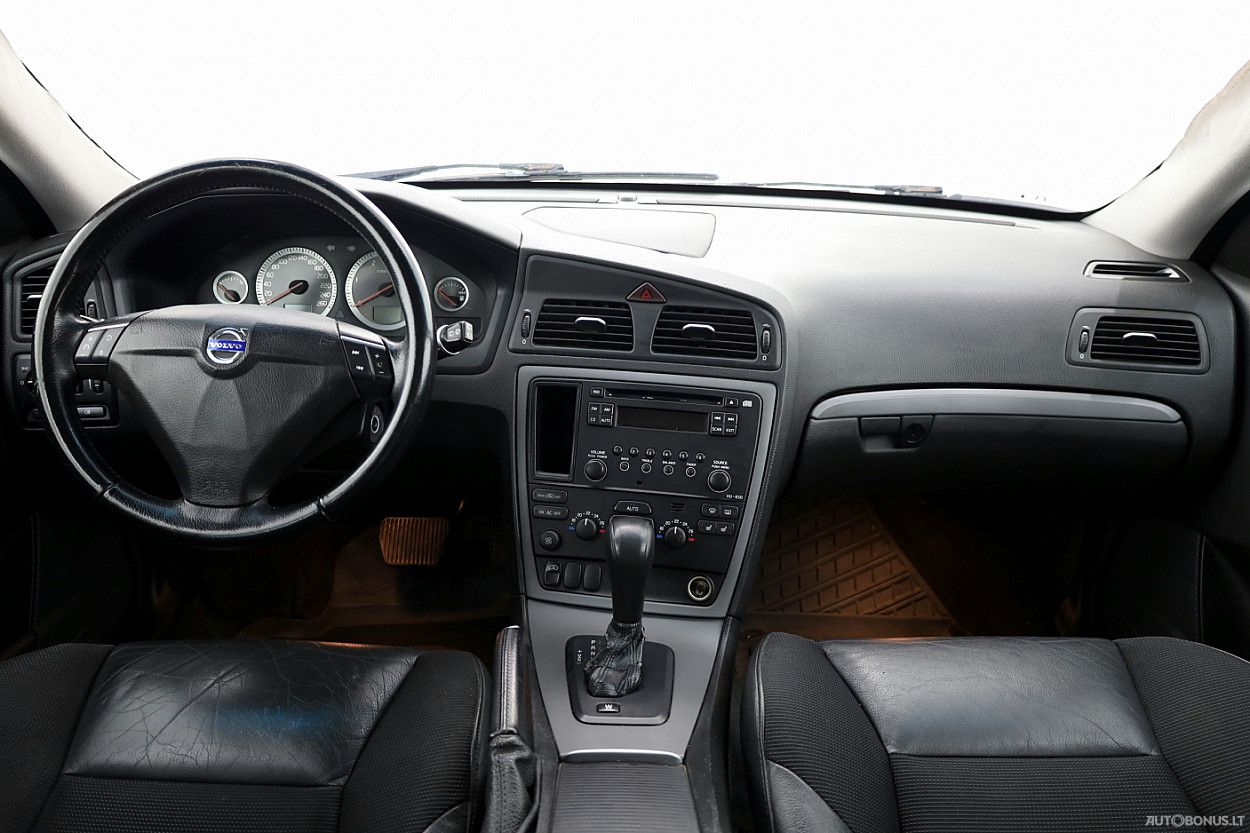 Volvo V70 | 4