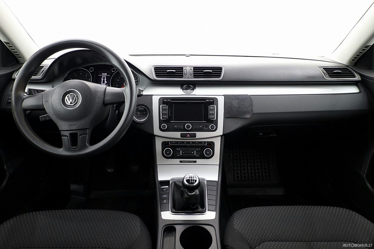 Volkswagen Passat | 4