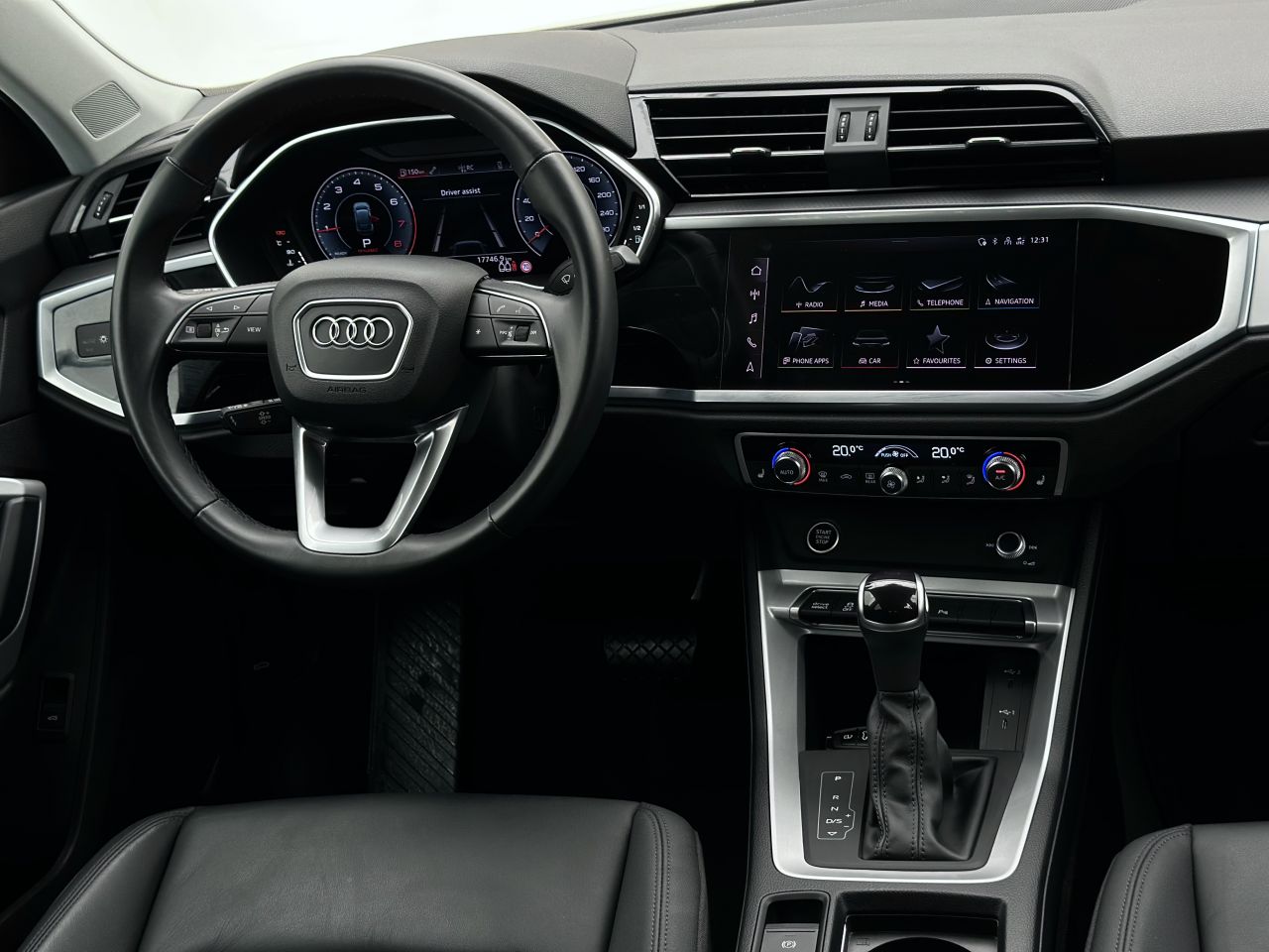 Audi Q3 | 15