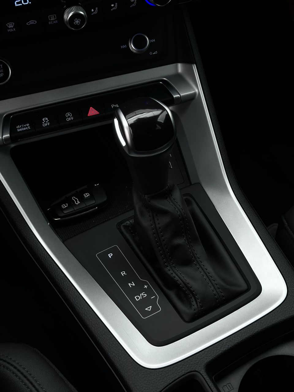 Audi Q3 | 18