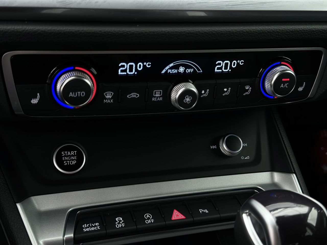 Audi Q3 | 19