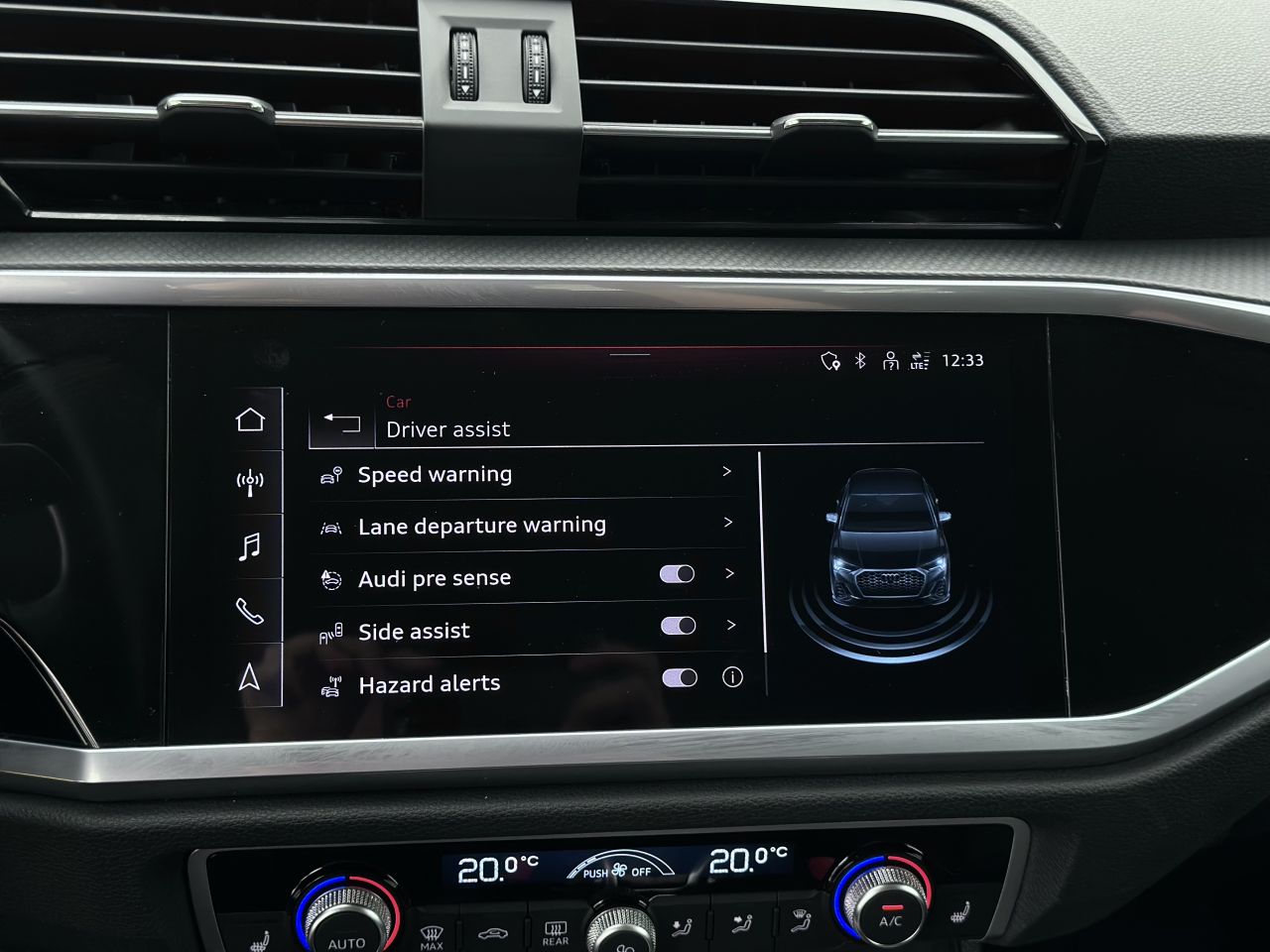 Audi Q3 | 22