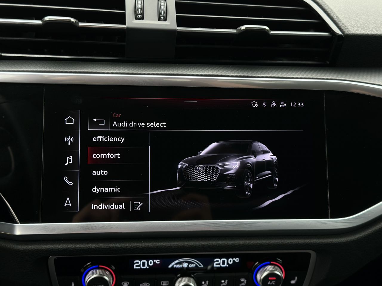Audi Q3 | 24