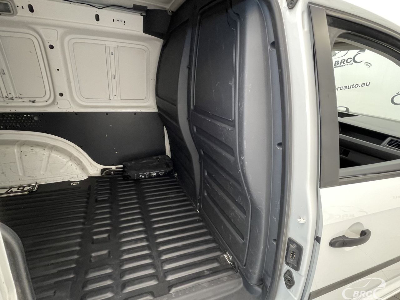 Volkswagen Caddy | 9