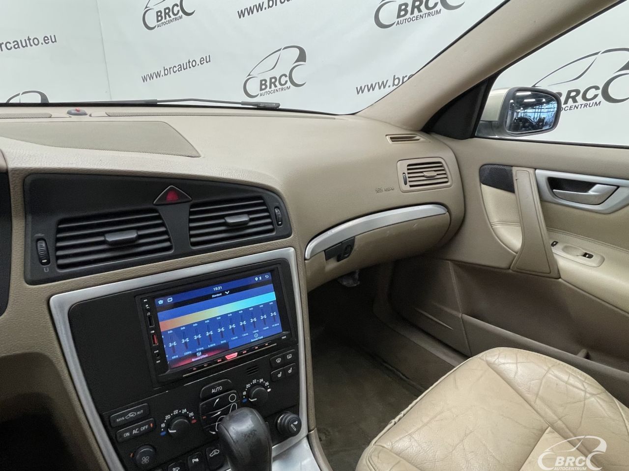 Volvo V70 | 24