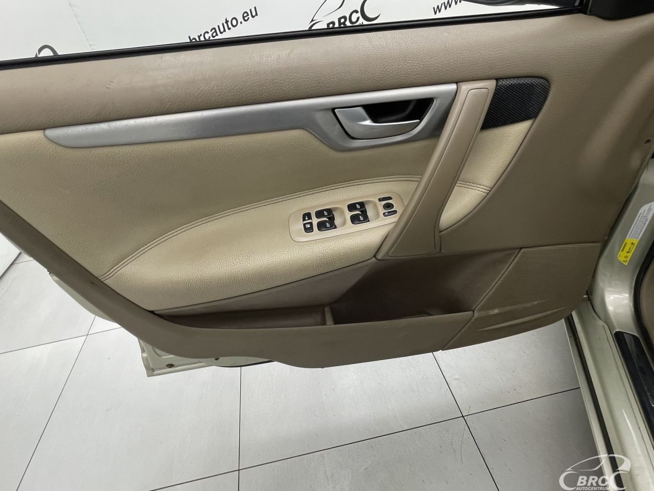 Volvo V70 | 17