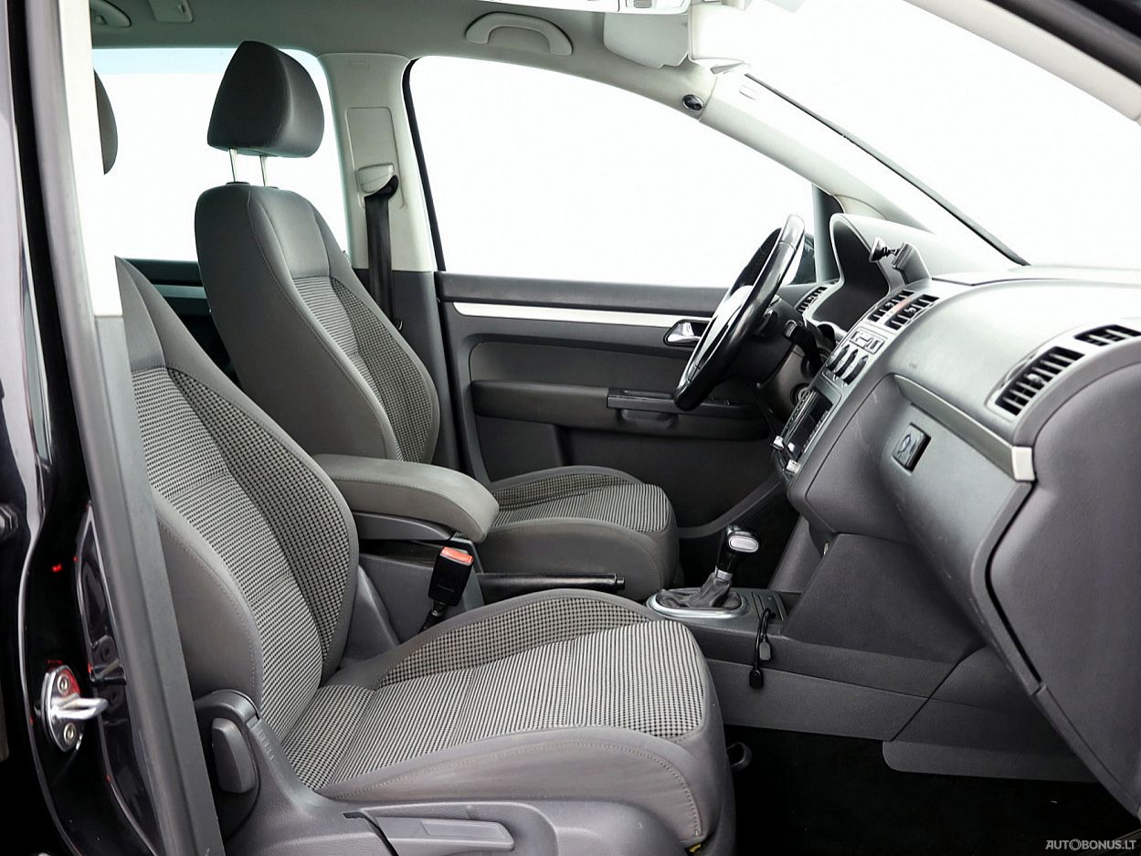 Volkswagen Touran | 5