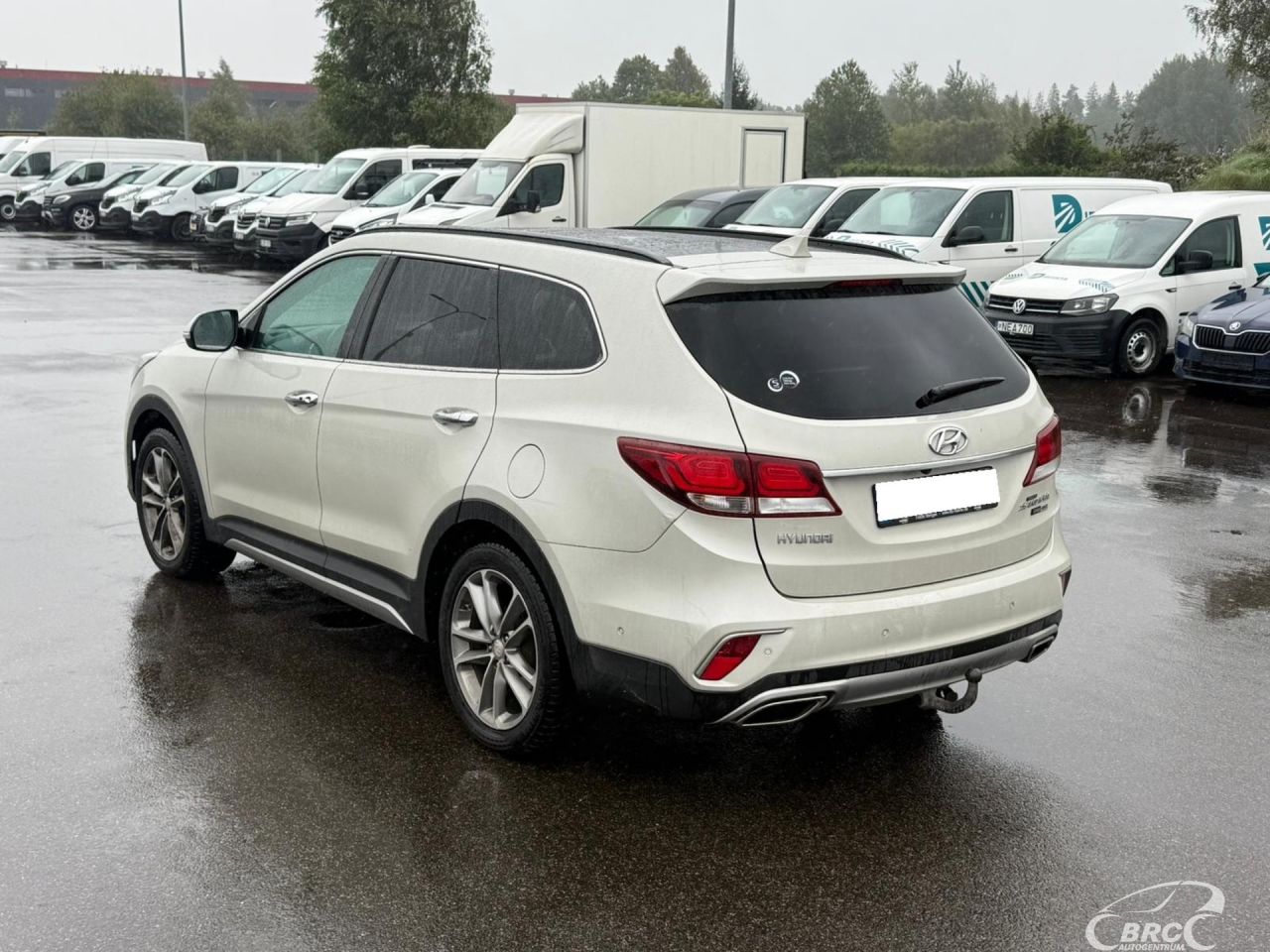 Hyundai Grand Santa Fe | 3