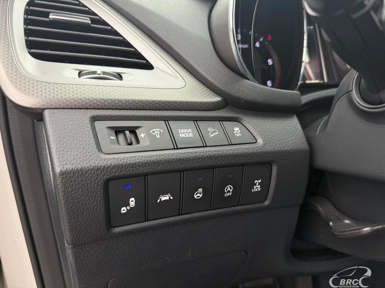 Hyundai Grand Santa Fe | 12