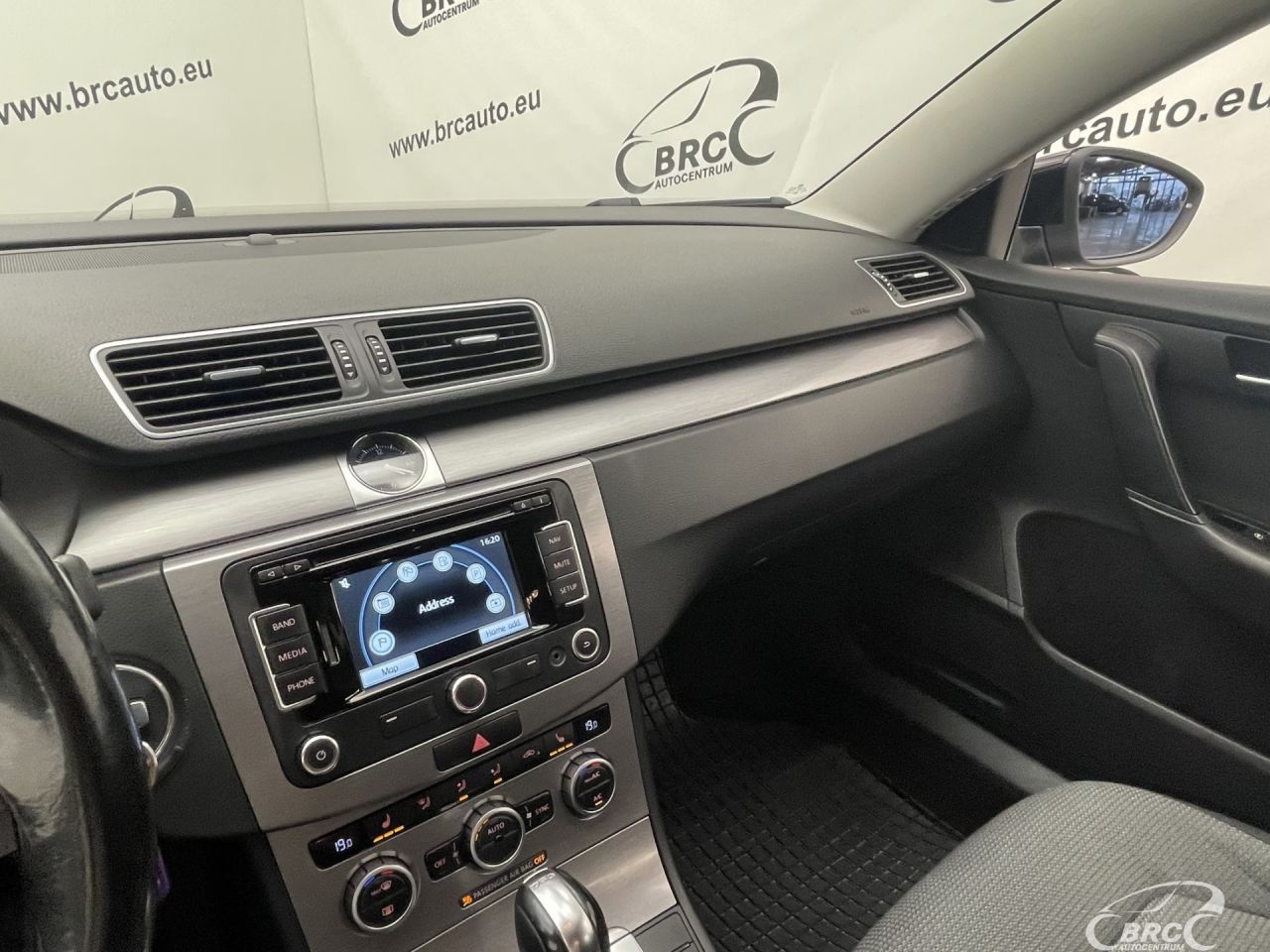 Volkswagen Passat | 27