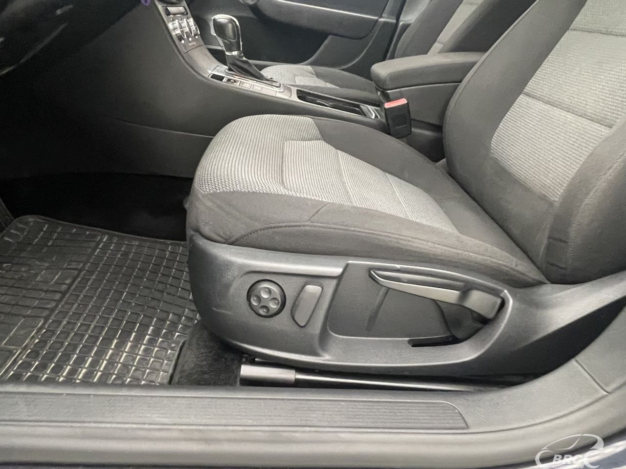Volkswagen Passat | 23