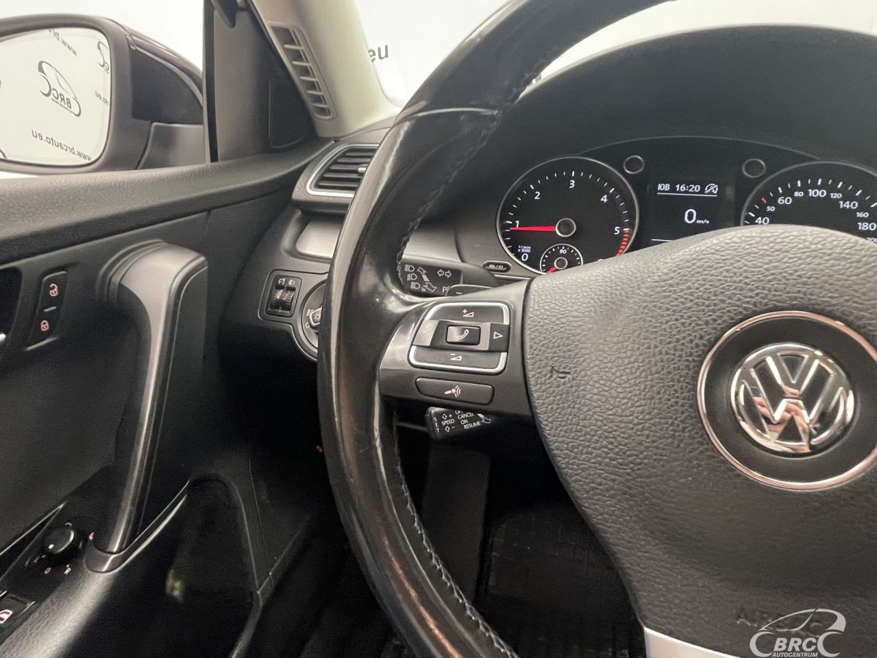 Volkswagen Passat | 27