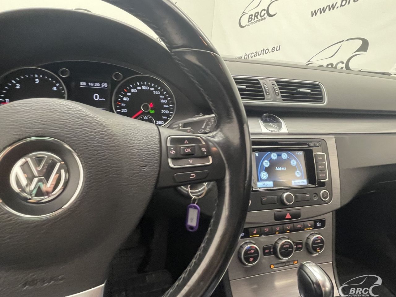 Volkswagen Passat | 26