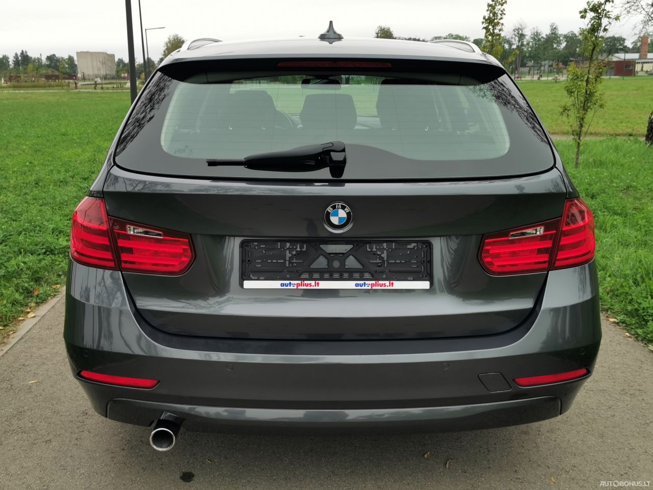 BMW 320 | 6