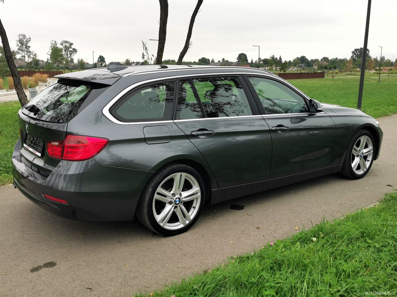 BMW 320 | 8