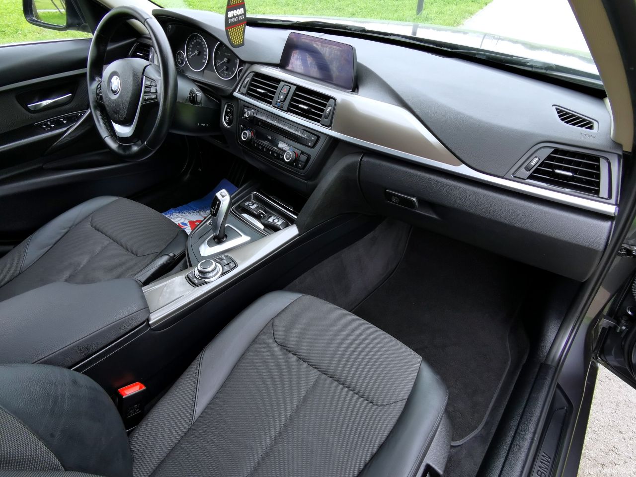 BMW 320 | 19