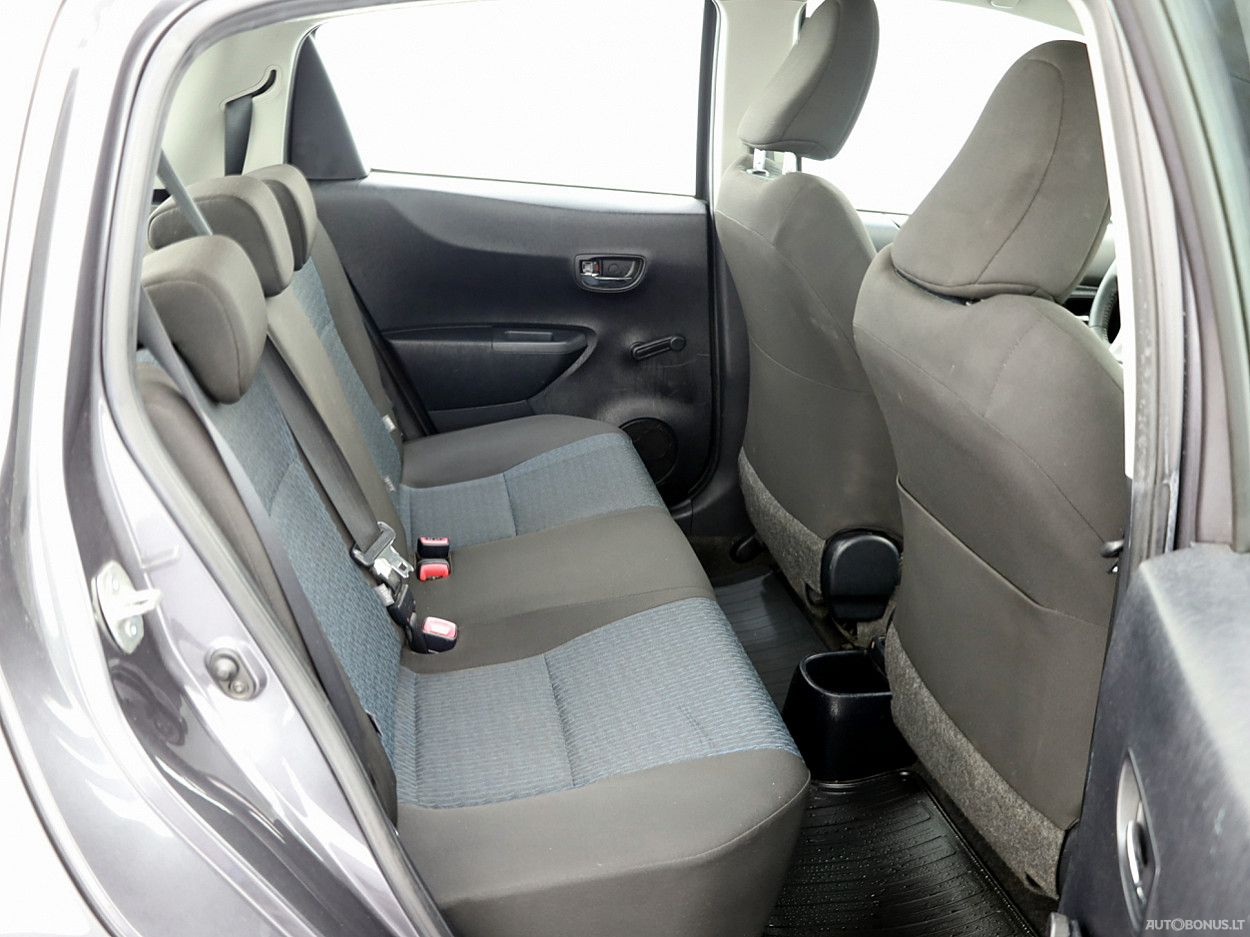 Toyota Yaris | 6