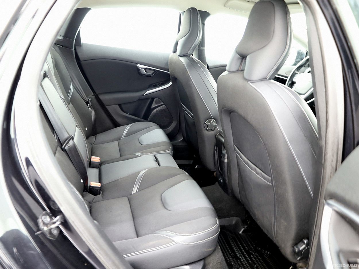 Volvo V40 | 6