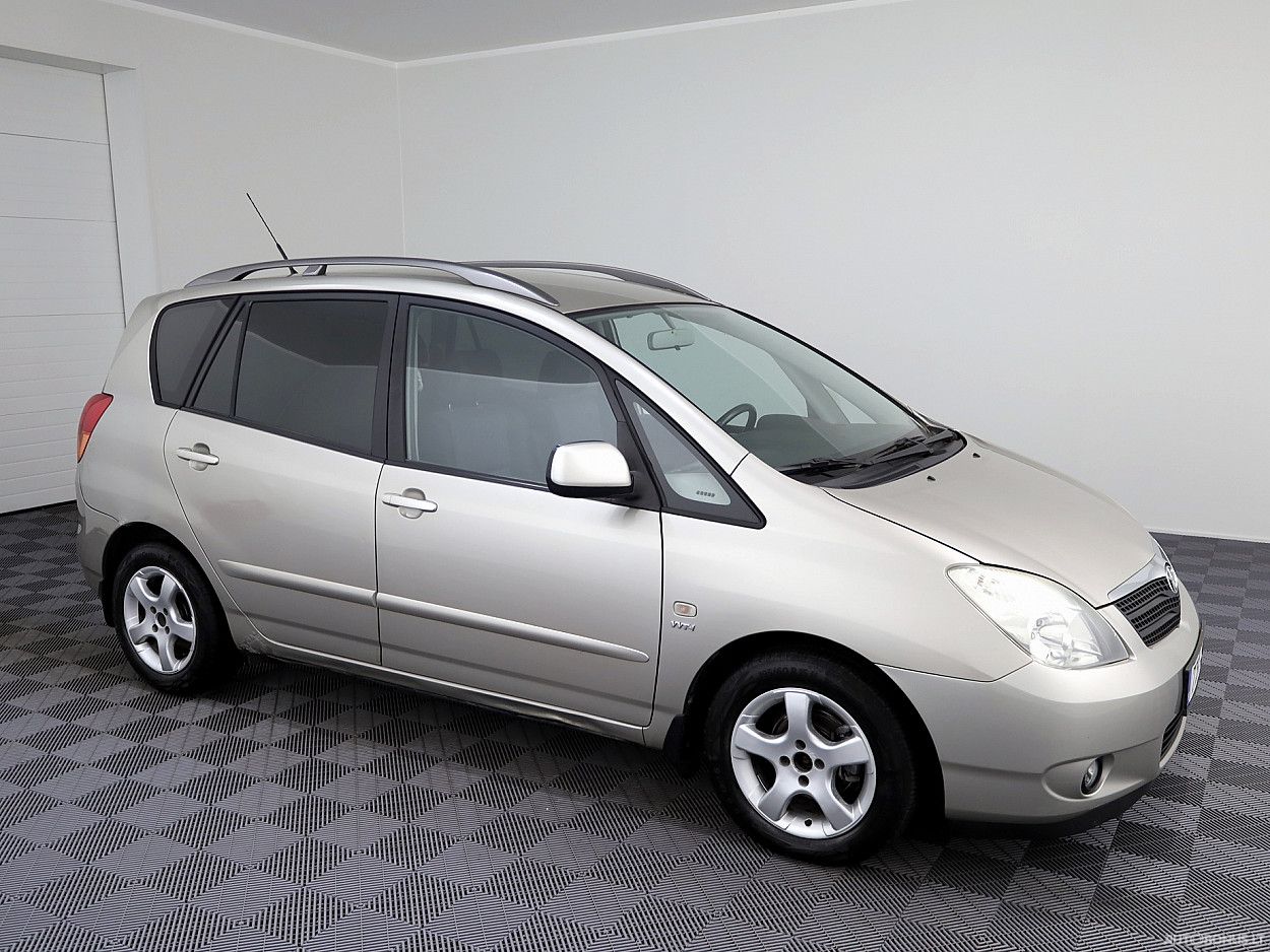 Toyota Corolla, 1.6 l., Минивэн