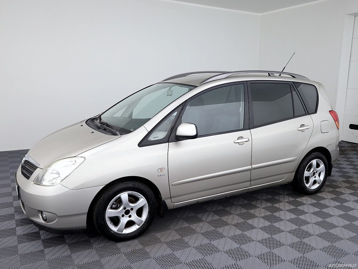 Toyota Corolla | 1