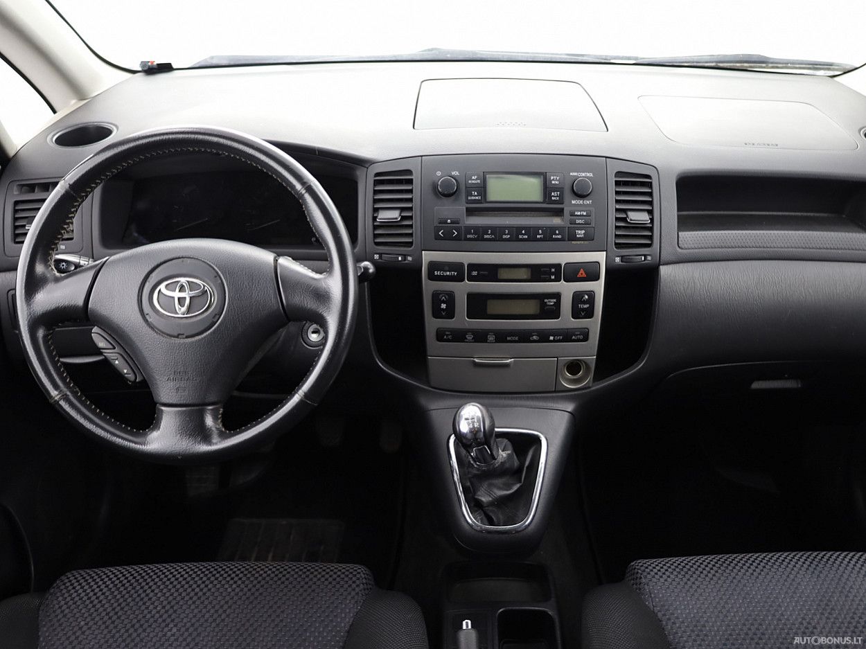 Toyota Corolla | 4