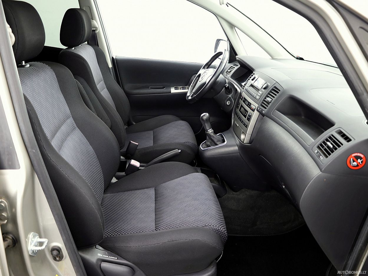 Toyota Corolla | 5