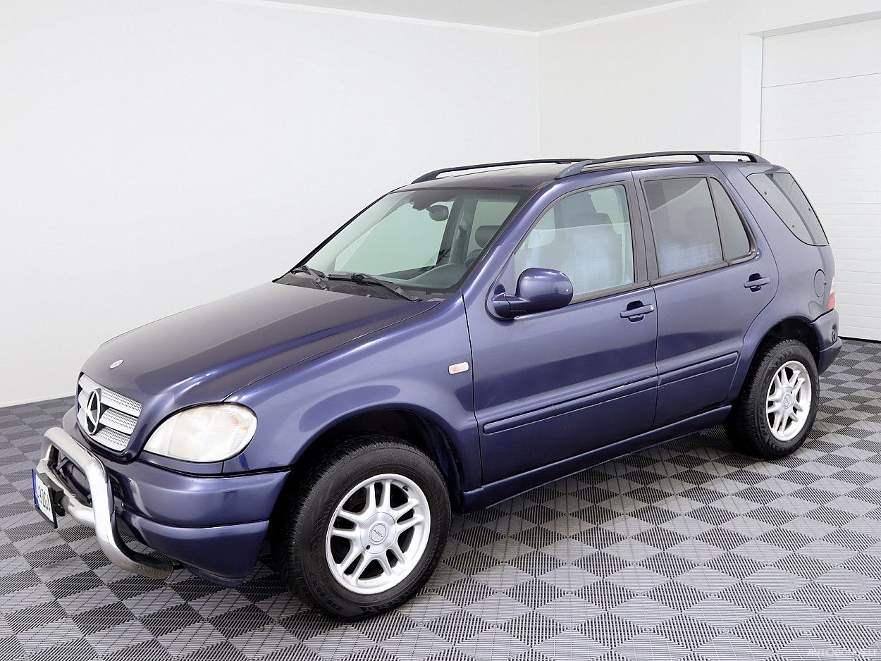 Mercedes-Benz ML320 | 1