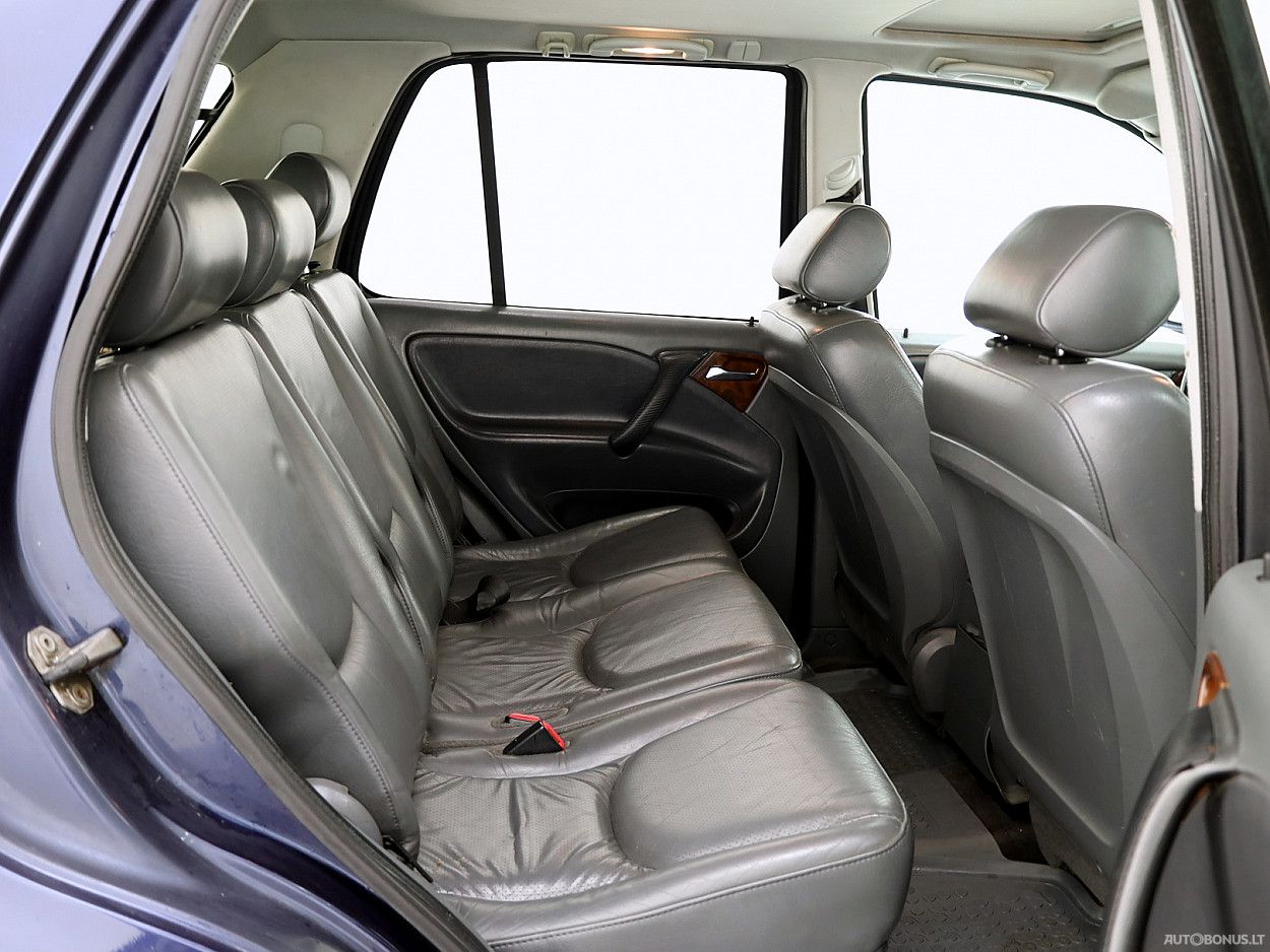 Mercedes-Benz ML320 | 6