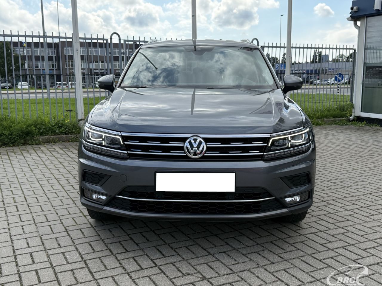 Volkswagen Tiguan | 2