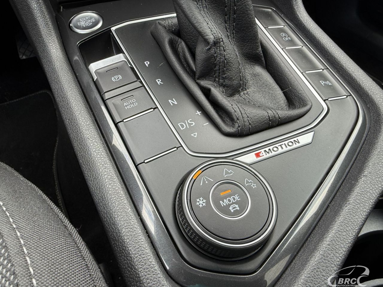 Volkswagen Tiguan | 24