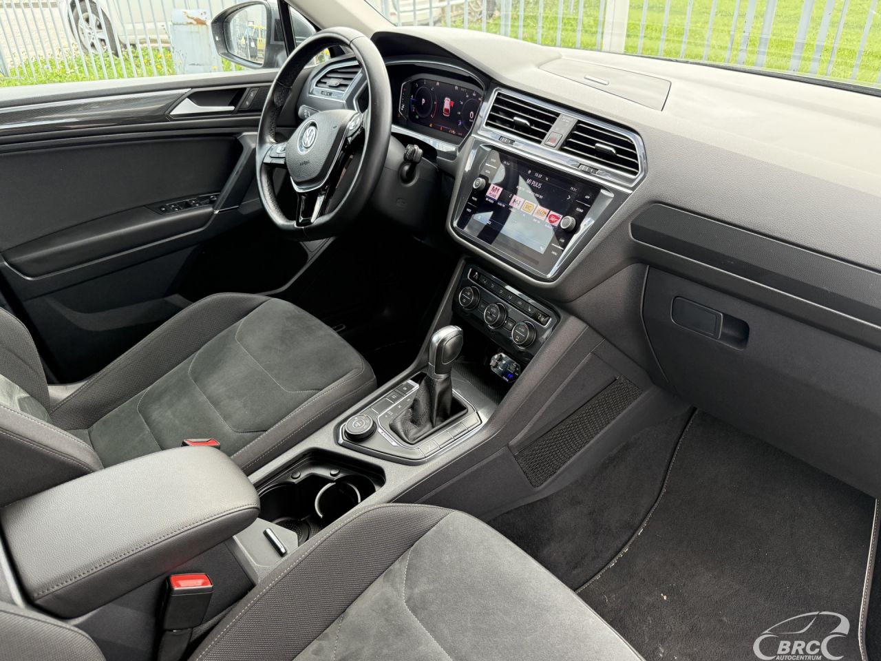Volkswagen Tiguan | 8
