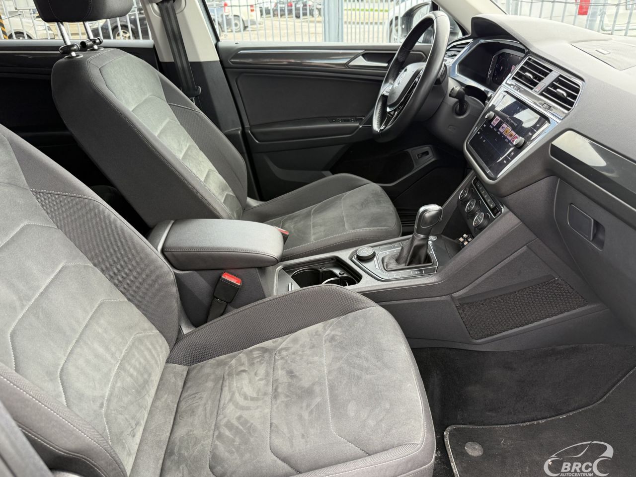 Volkswagen Tiguan | 7