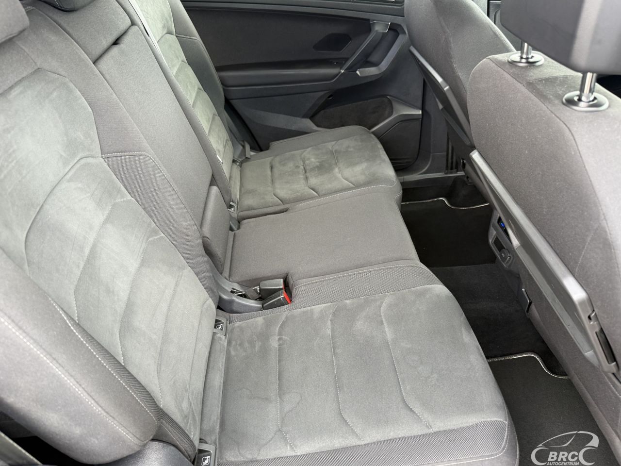 Volkswagen Tiguan | 9