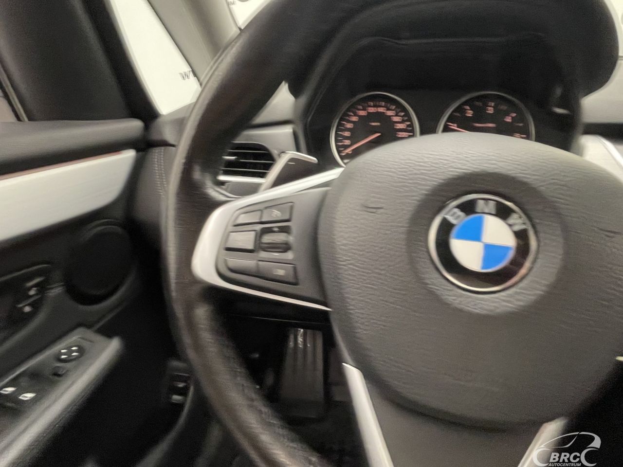 BMW 218 | 28