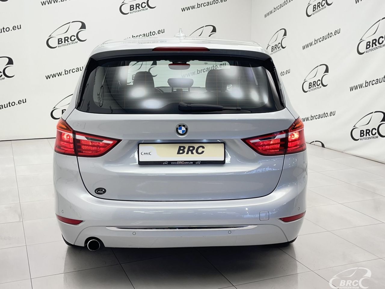 BMW 218 | 48