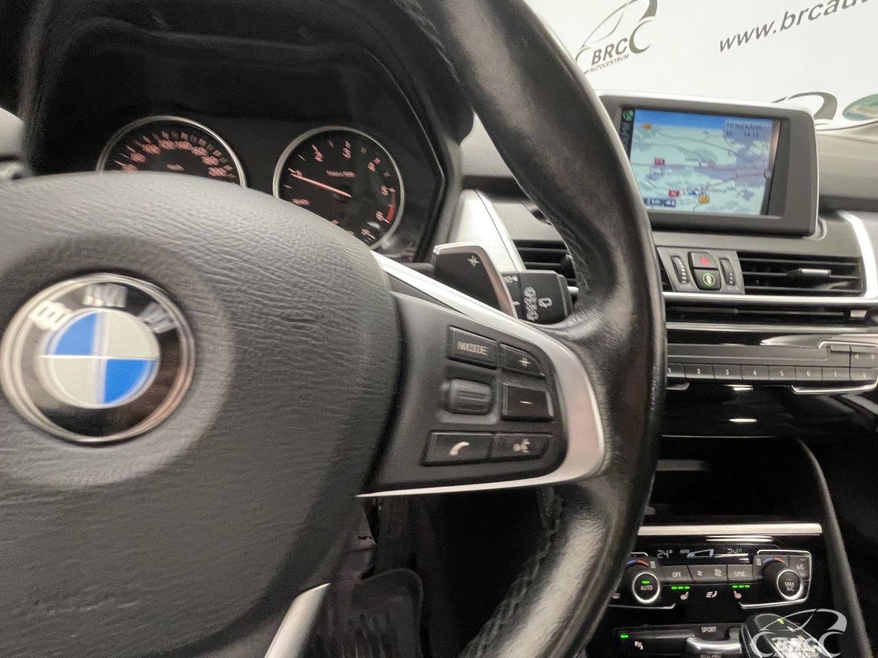 BMW 218 | 27