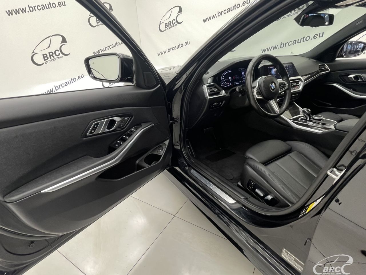 BMW 330 | 18