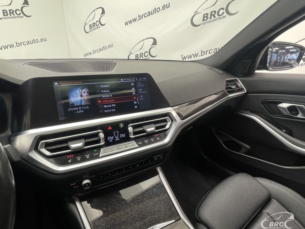 BMW 330 | 26