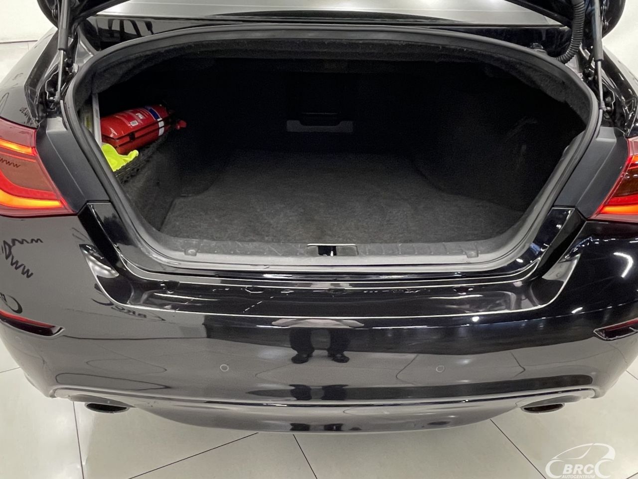 Infiniti Q70 | 43
