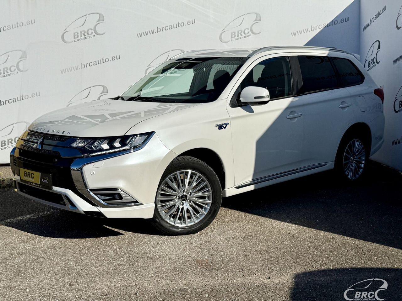 Mitsubishi Outlander, 2.4 l., Внедорожник