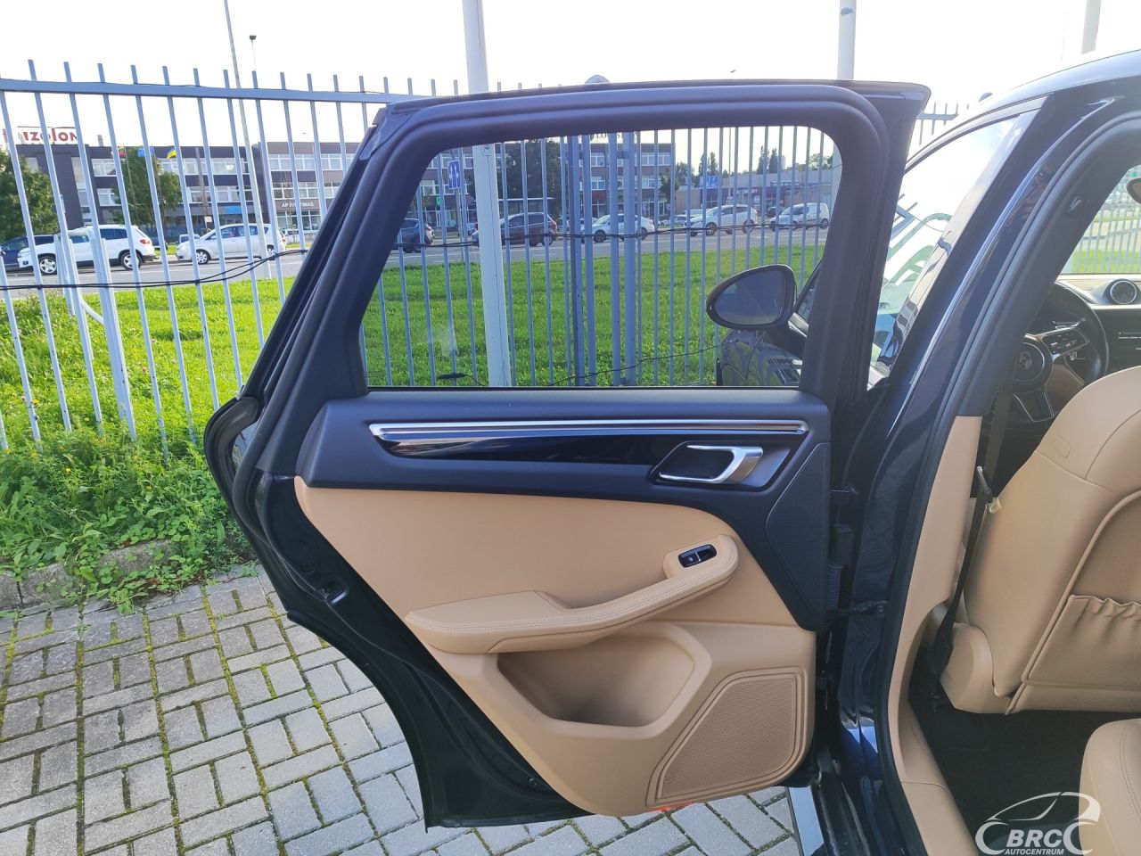 Porsche Macan | 10
