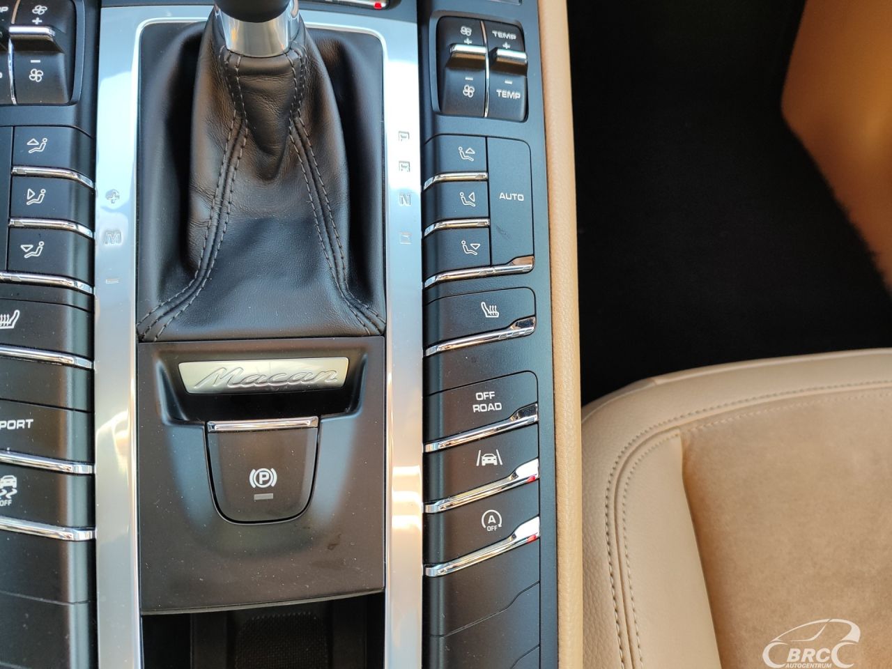 Porsche Macan | 30