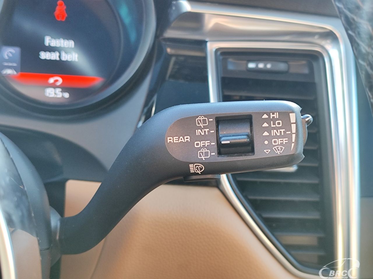 Porsche Macan | 26