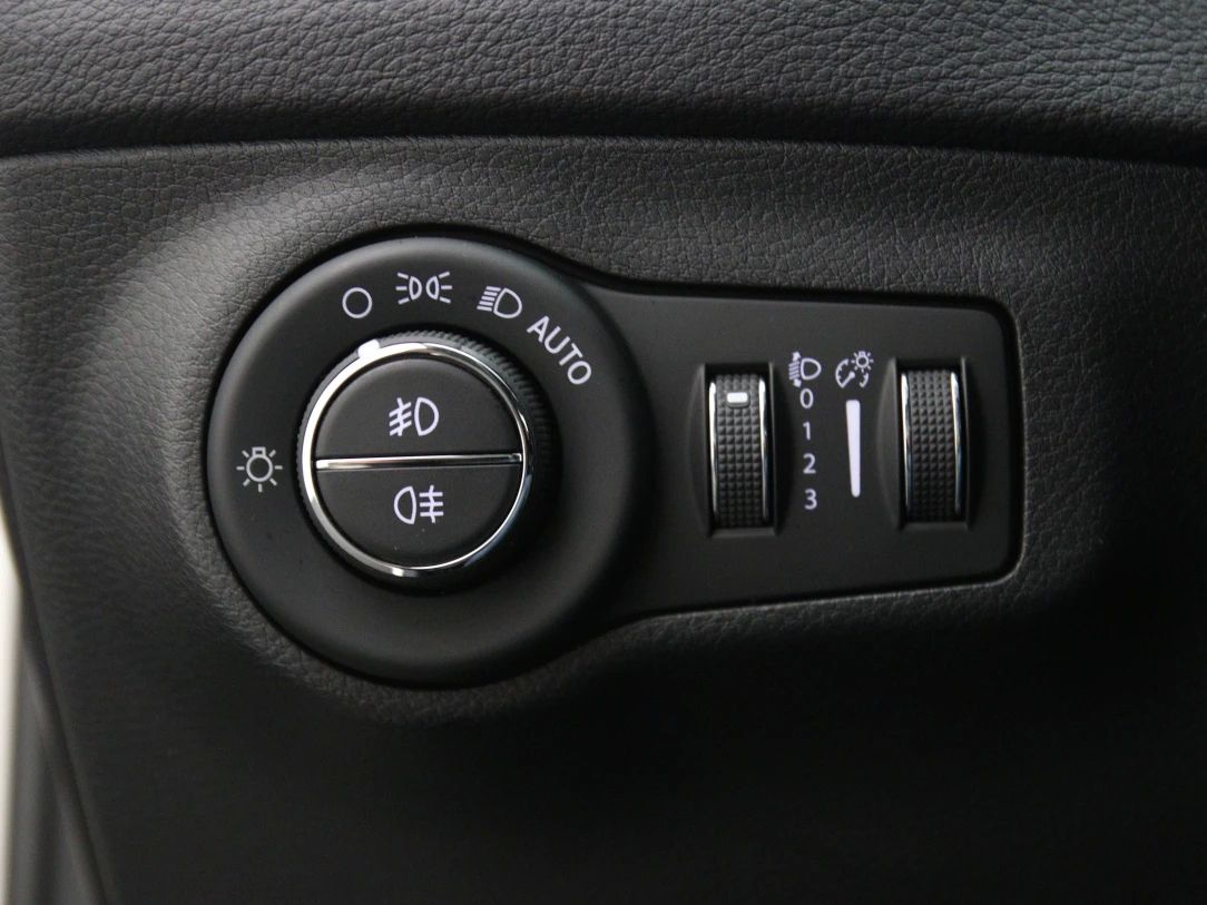 Jeep Compass | 25