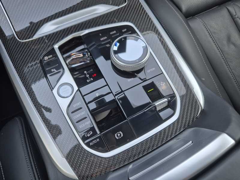 BMW X7 | 24